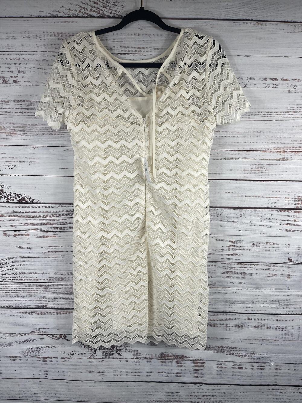 LOFT Dress Women's 6 Ivory Lace Chevron Shift Short Sleeve Lined Tie Neck Sheath